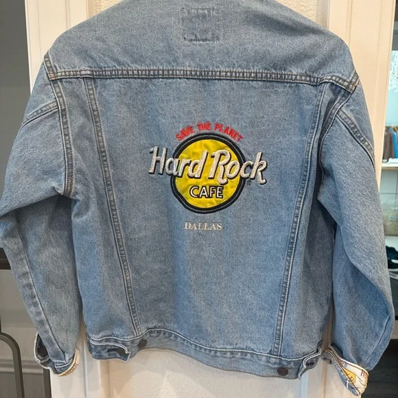 Vintage Hard Rock Cafe Dallas Denim Jacket Size 12 | 90s Embroidered Jean Jacket - Picture 4 of 4